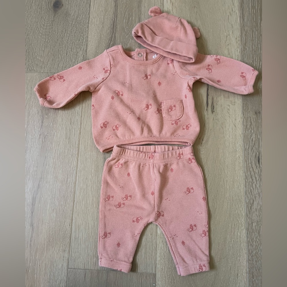 $7 bundle / Newborn 3pc outfit Panda